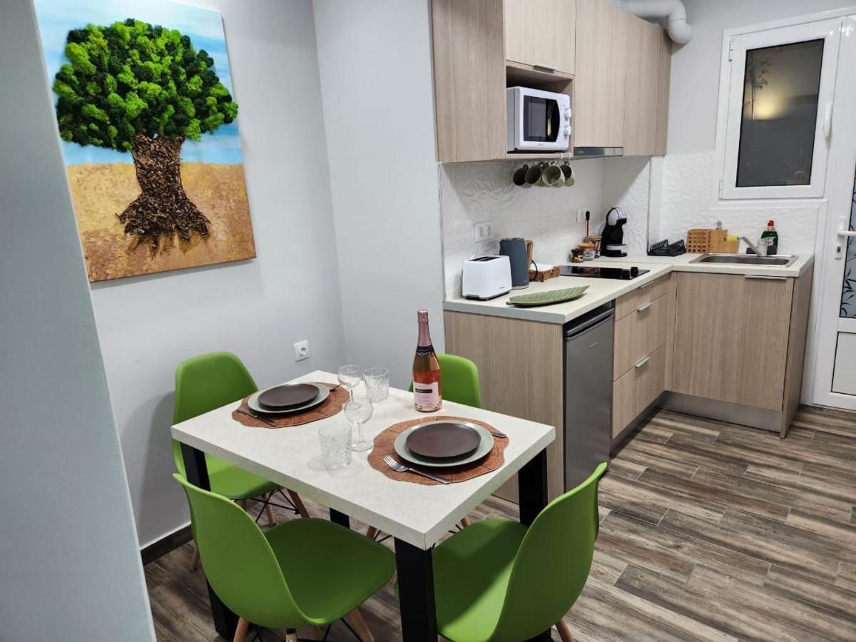 Cozy Apartment Metaxourgeio Greendom Atina Dış mekan fotoğraf